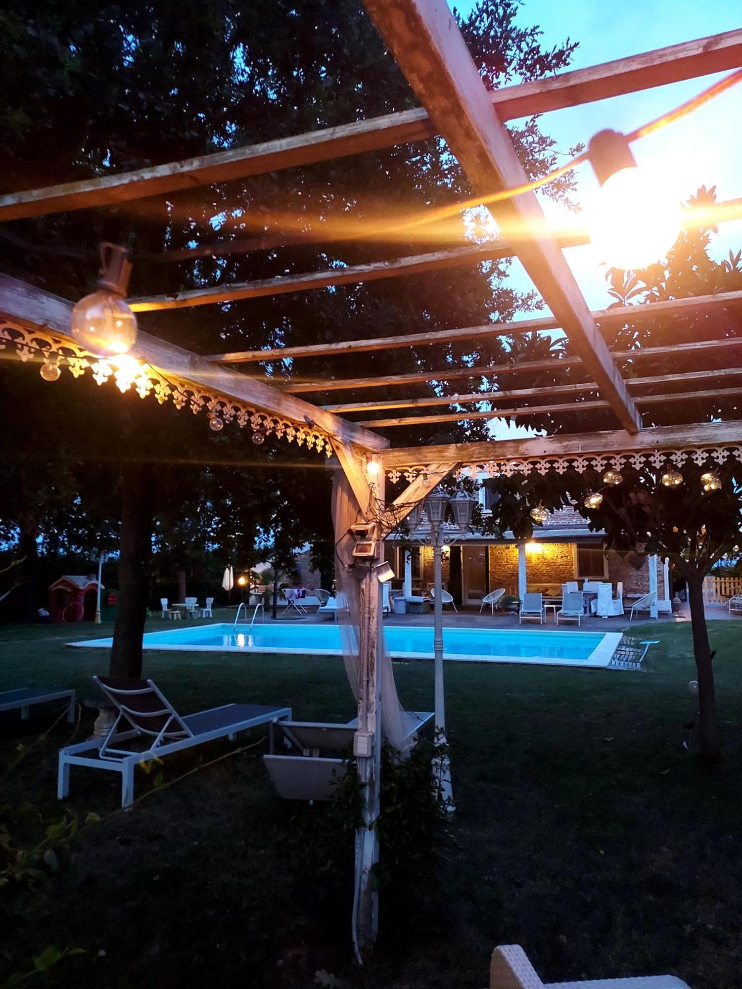 B&B Abracadabra Ghibullo ภายนอก รูปภาพ